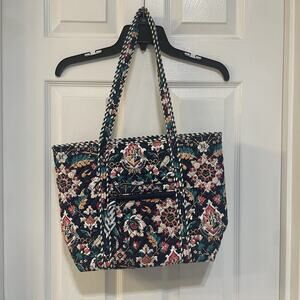 Vera Bradley Harry Potter Medium Tote Bag “Home to Hogwarts” Limited Edition Zip